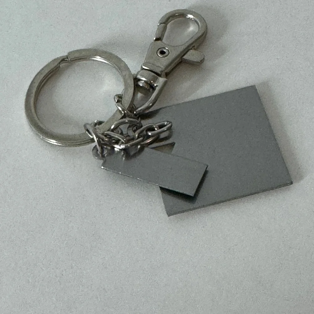 Garbeez Born in‎ Norway Souvenir Keychain Bergen Cathedral Landmark Building